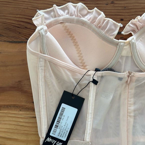 Mesh Ruffle Boned Corset - Picture 4 of 7